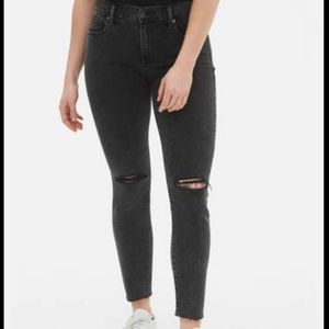 Gap true skinny jeans size 25P